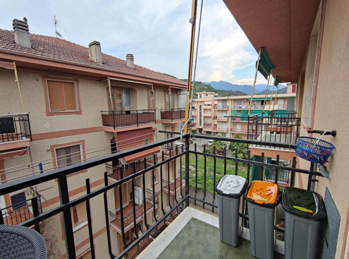 Casa Della Luna - By Ligooria Pietra Ligure Exteriör bild